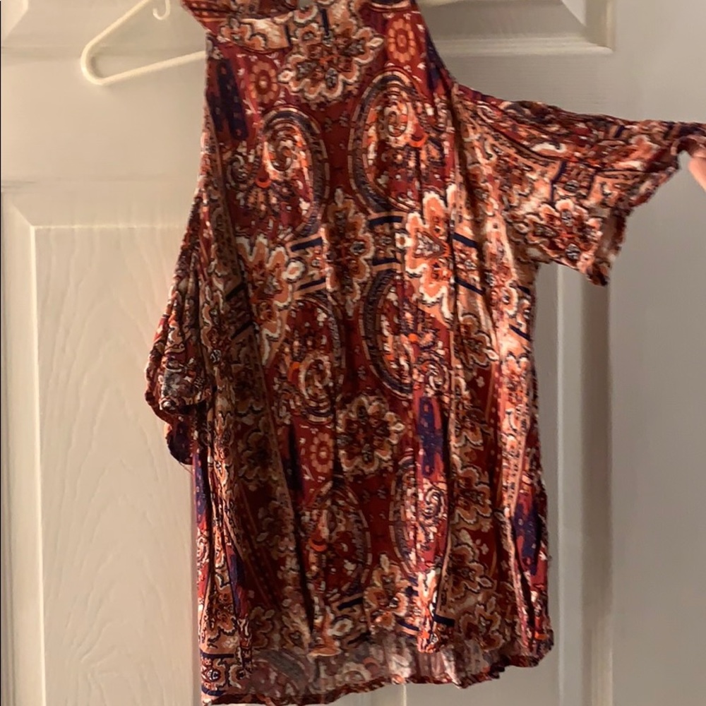 Could shoulder shirt